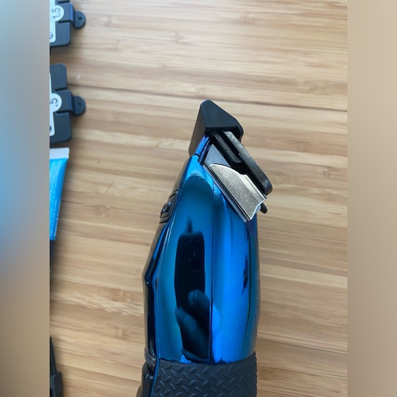 Babyliss Boost FX Limited Edition Blue Clipper - Picture 7 of 16